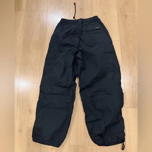 TNA Cargo Pants Black Utility Parachute Style Streetwear Y2K Gorpcore Size 2XS - Picture 7 of 7